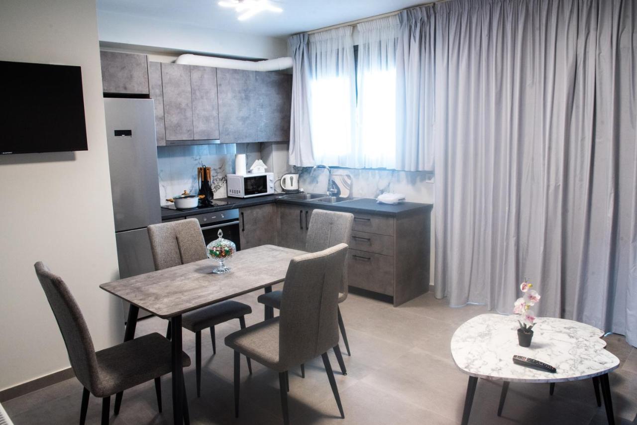 Poly S Home Янина Экстерьер фото